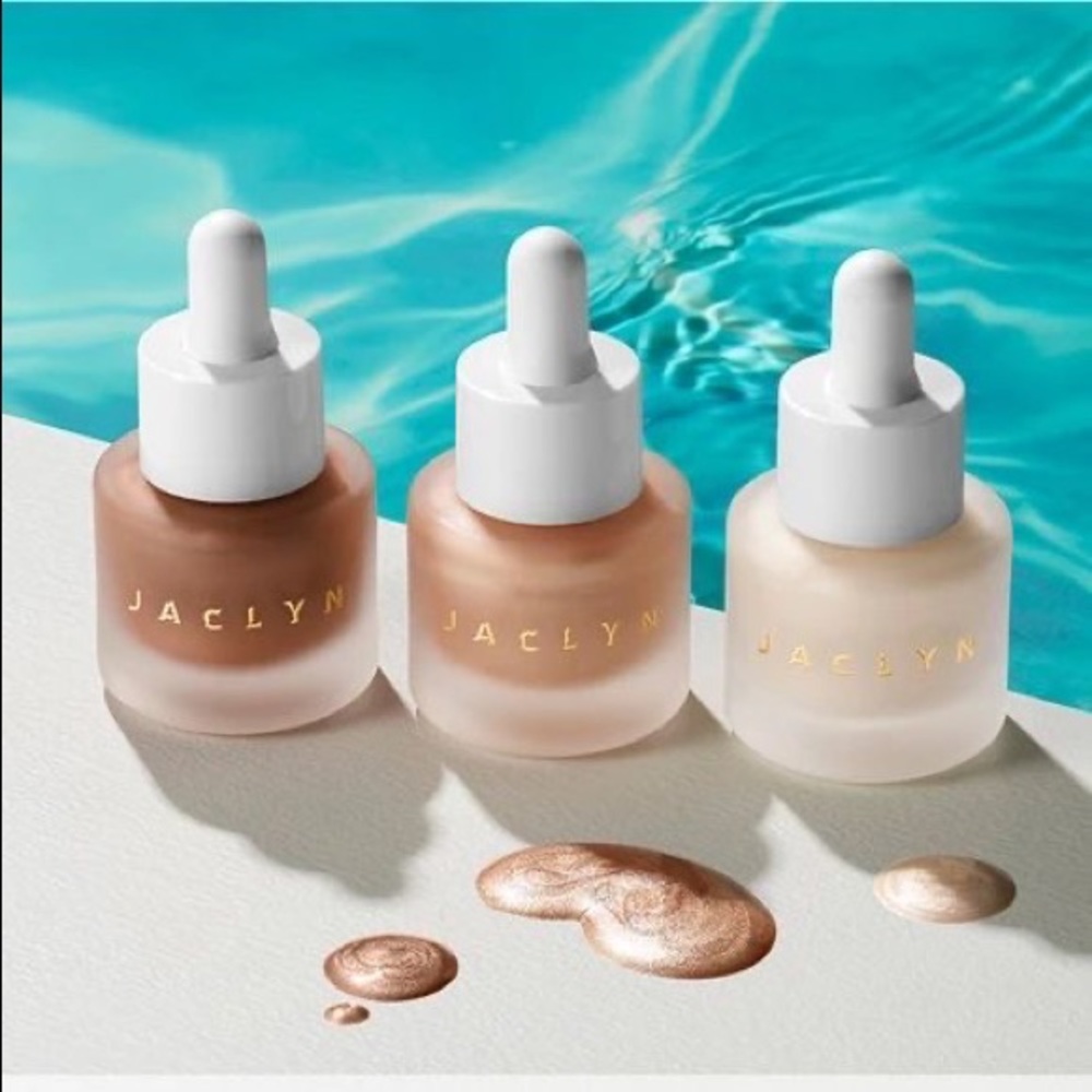 🆕 JACLYN COSMETICS BEAMING LIGHT LIQUID HIGHLIGHTER - LIGHTNING ✨